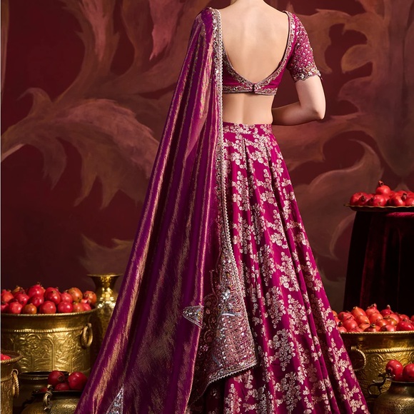Lashkaraa Magenta Embroidered Lehenga Set – XXS (32) – NEW With Tags - Picture 3 of 7
